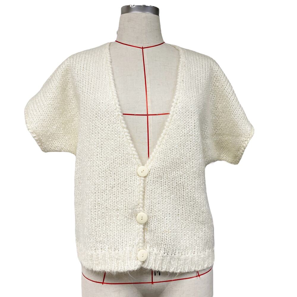 Vintage D.D Sloane Womens Ivory V Neck Button Front Short Sleeve Knit Sweater